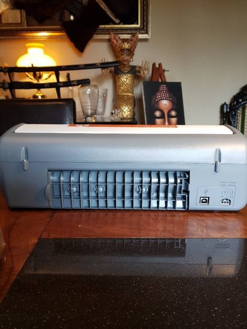 HP Deskjet D1560 Colour printer