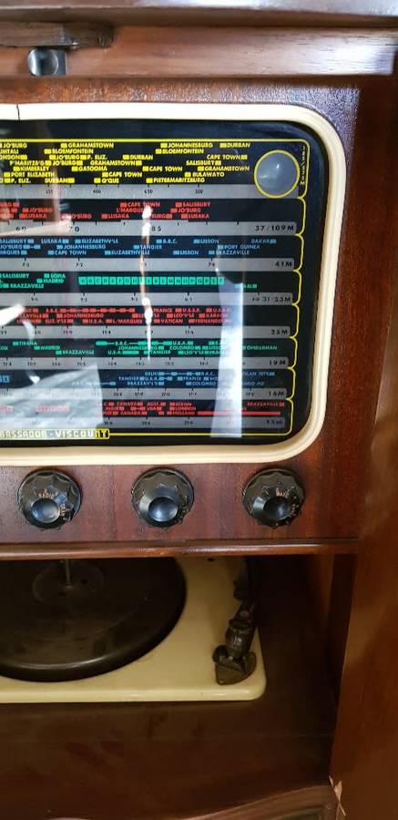 Vintage Garrad Cabinet Radio