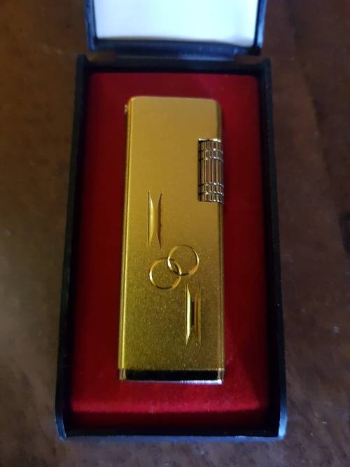 Vintage Rustlite Lighter in Case