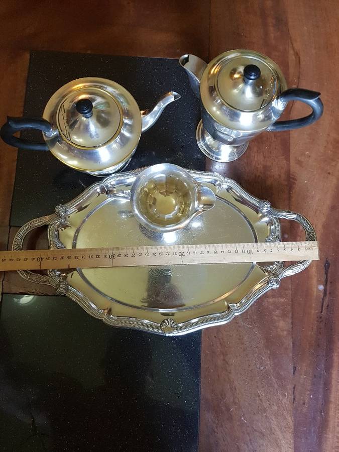 Vintage Viners of Sheffield Silver Plated Tea and Coffee. Marked