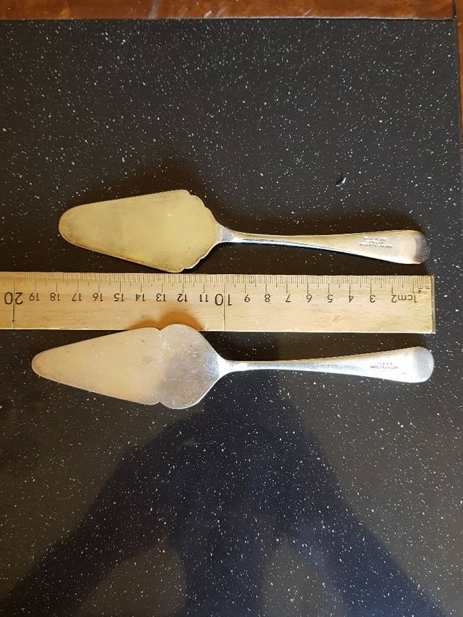 Beautiful Vintage Silver Plated Cake Lifters. Marked