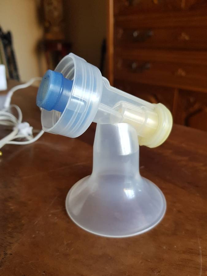 Pigeon Breast Pump with Automatic Natural Sucking Reflex Action. Working