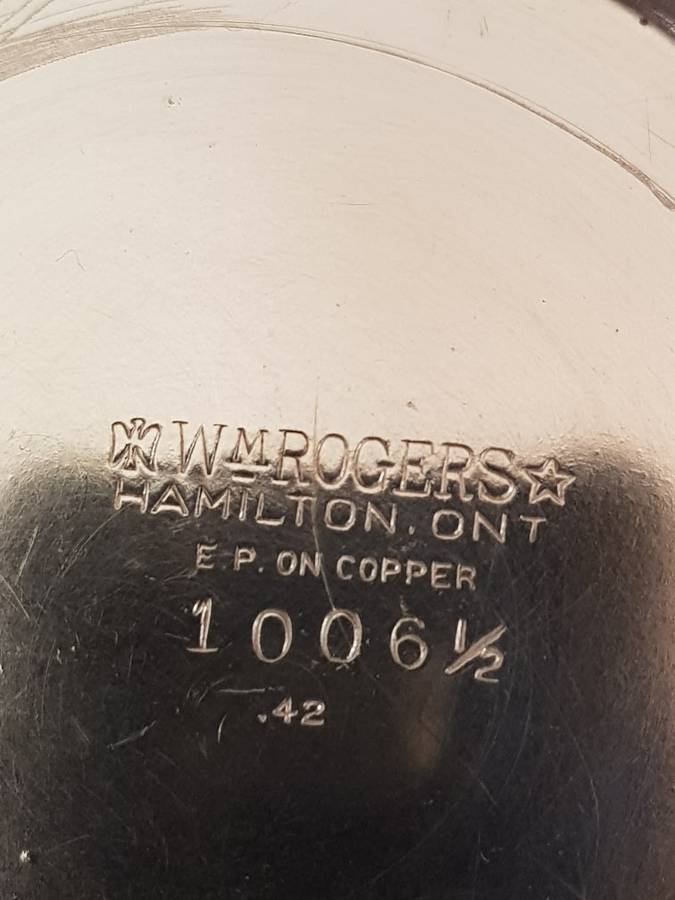 Beautiful W.M Rogers Hamilton Ontario. 1006. Marked