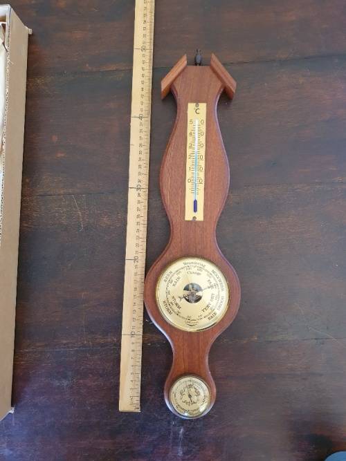 FREE SHIPPING!!!  Beautiful Mahagony Wood Barostar Hygrometer, Thermomoter and Barometer.
