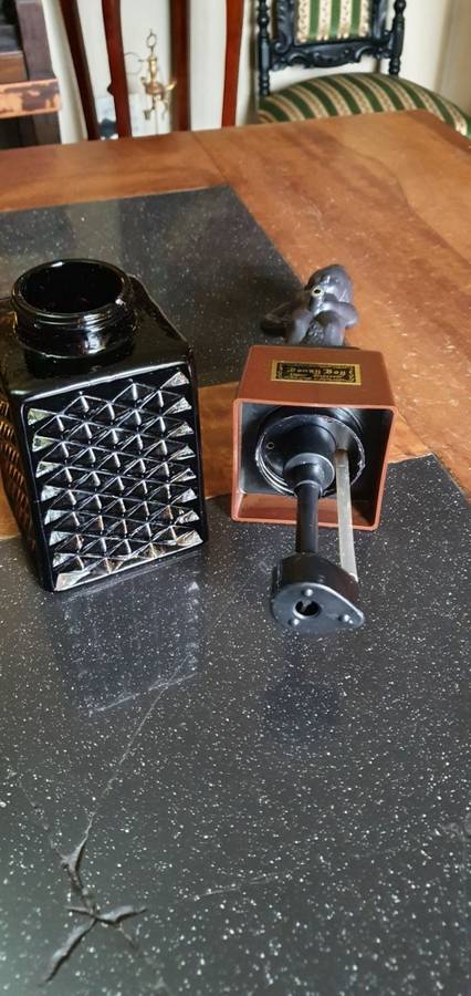 RARE Vintage Bonny Boy Liqour Dispenser. Working
