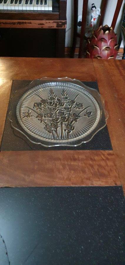 *Beautiful Glass Serving Tray.*