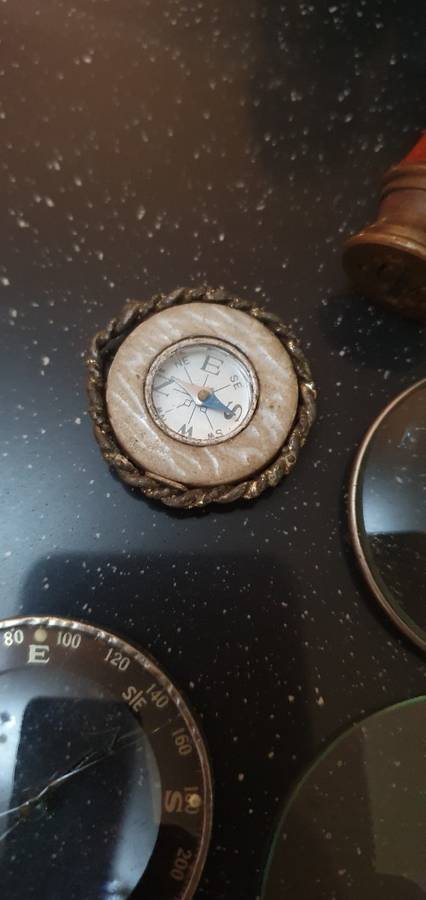 Assorted Vintage watches plus a few extras