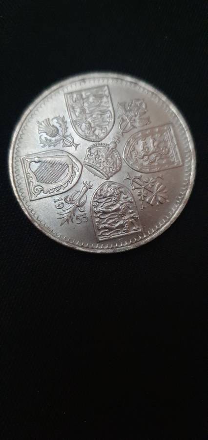 Vintage 1953 Five Shilling Coin.