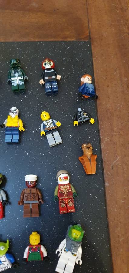 A Lot of Collectable LEGO People Plus a few Extras