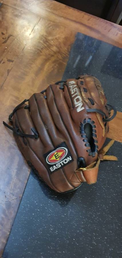 Easton All Leather Baseball Glove
