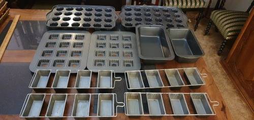 Assorted Baking Pans
