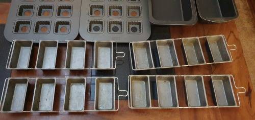 Assorted Baking Pans