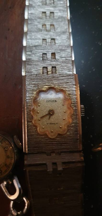 Vintage Seiko, Mauthe Colck, Citizen 17 Jewels, Ladies Roamer 17 Jewels, Mens Cuff Links and More