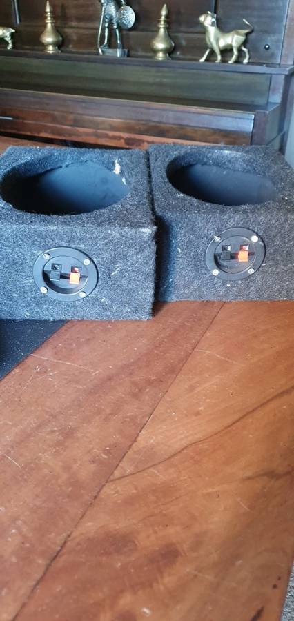 Two 6 X 9 Spaekr Boxes