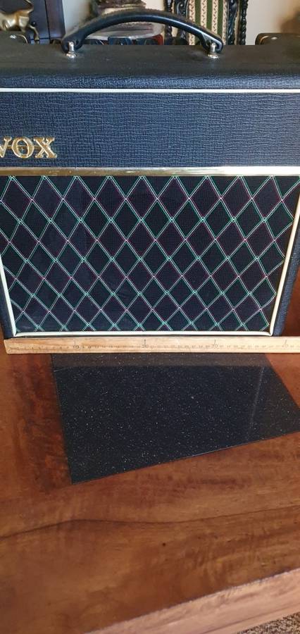 Amazing VOX Amplifier Pathfinder 15