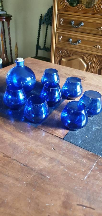 Stunning Blue Glass Decanter Set