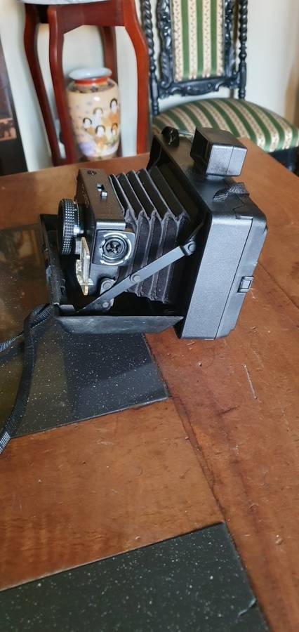 Vintage Polaroid Instant Camera EE 100 Special