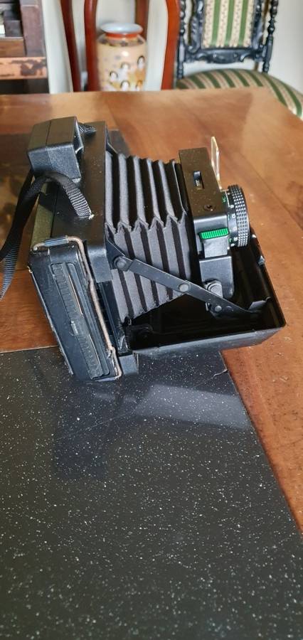 Vintage Polaroid Instant Camera EE 100 Special