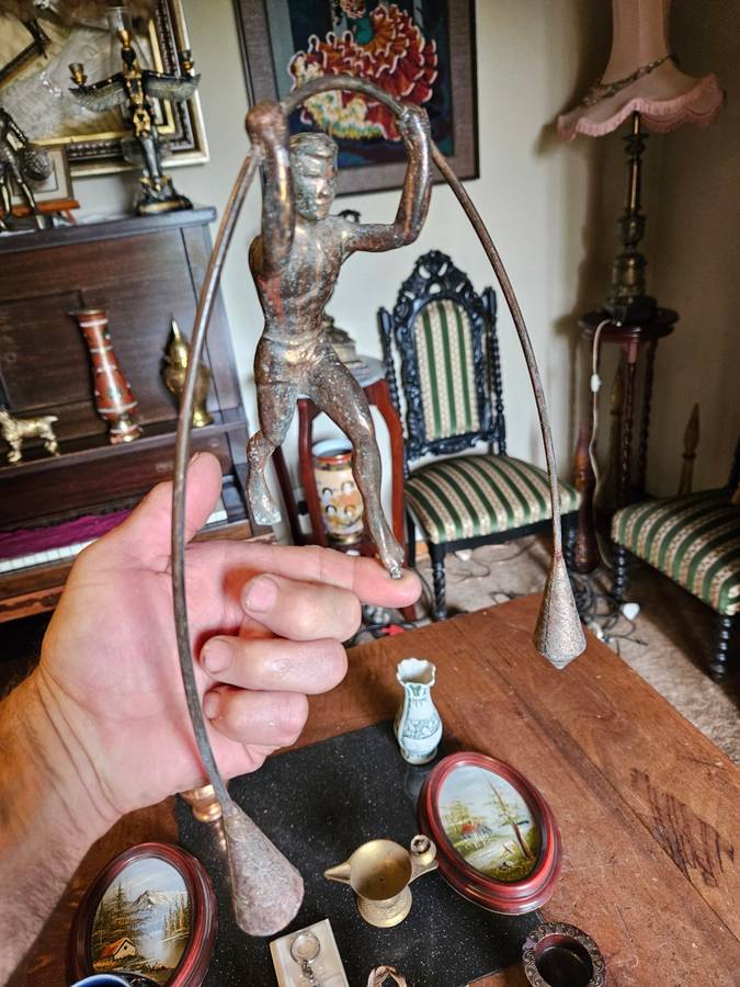 Ornaments & Figurines