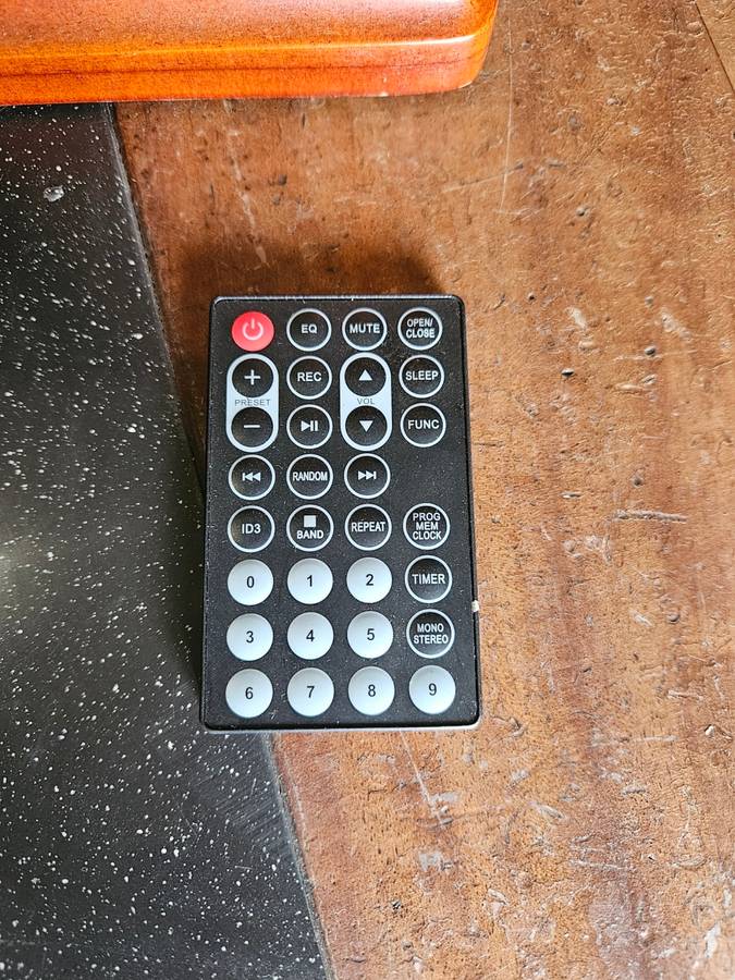 Crosley Cr7002A Turntable, CD, Tuner, Cassette Player