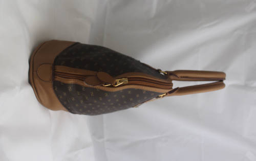 Luigi Mallavelli Milano Leather Handbag Mint Condition