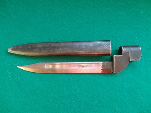 BRITISH MK9 BAYONET COMPLETE WITH SCABBARD - GOOD CONDITION