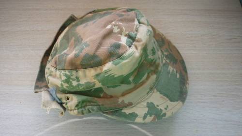 POLICE 1ST TYPE PATTERN FLAP CAP AS USED BY KOEVOET- SIZE 60 -SEE PINWHEEL / FLOWER PATTERN IMAGE