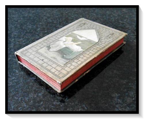 COMMUNION BOOK FOR CHILDREN - Small Vintage Hardcover - Brepols Catholic Press - Turnhout: Belgium*