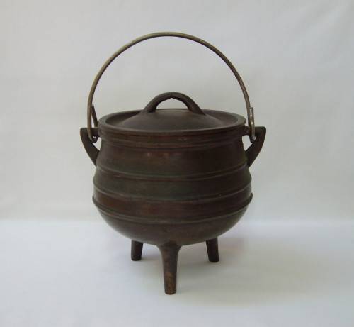 VINTAGE COPPER-PLATED CAST IRON SIZE 1/4 POTJIE & LID