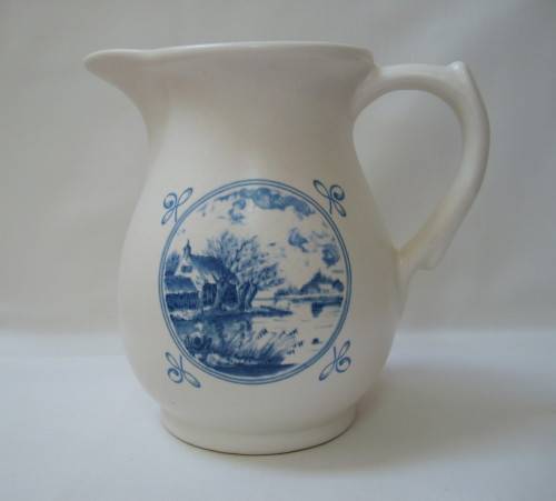 VINTAGE CRESCENT POTTERIES ORNAMENTAL 'DELFTWARE' SMALL WASHSTAND EWER & BASIN