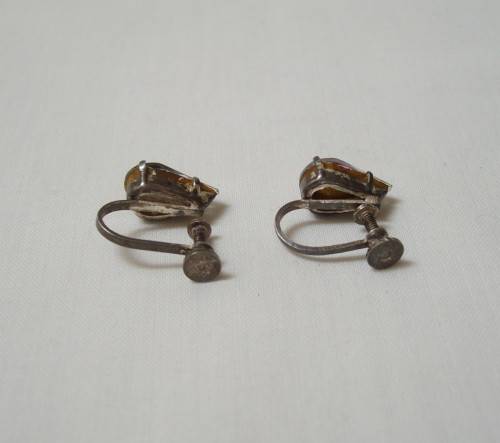VINTAGE PAIR AURORA BOREALIS CRYSTAL SCREW-ON EARRINGS