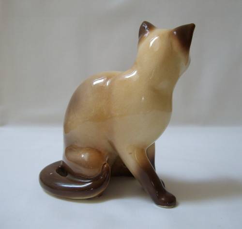 VINTAGE SYLVAC SIAMESE CAT FIGURINE