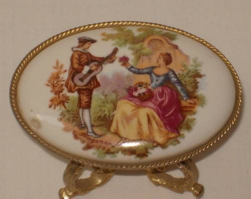 VINTAGE LIMOGES-STYLE 'FRAGONARD' 4pc MINIATURE PATIO SET