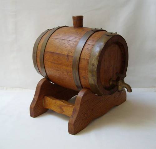 VINTAGE OAK WINE BARREL & STAND
