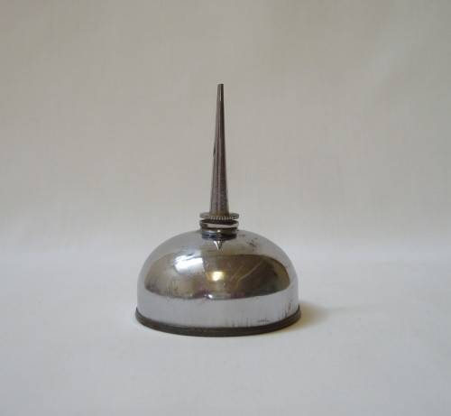 VINTAGE CHROME-PLATED MINIATURE OILCAN