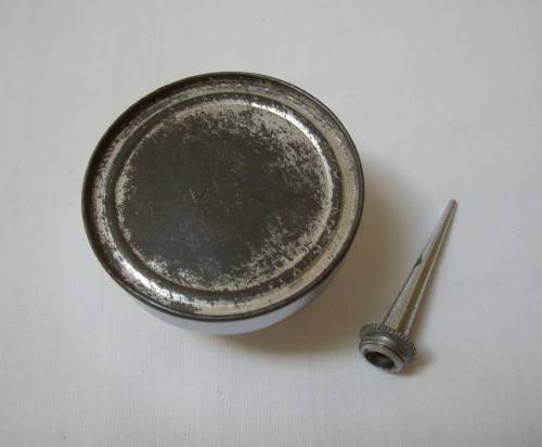 VINTAGE CHROME-PLATED MINIATURE OILCAN