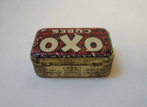 VINTAGE BRITISH OXO 6 CUBES TIN