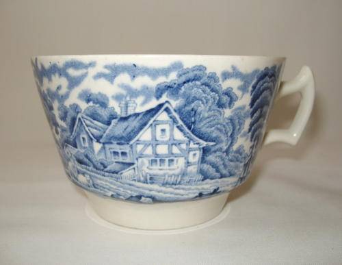 VINTAGE WOOD & SONS "WOODLAND" TEA CUP c1950's