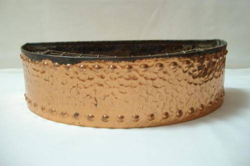 VINTAGE RICHARD MEAD HAMMERED COPPER DEMI-LUNE FLOWER TROUGH VASE c1960's