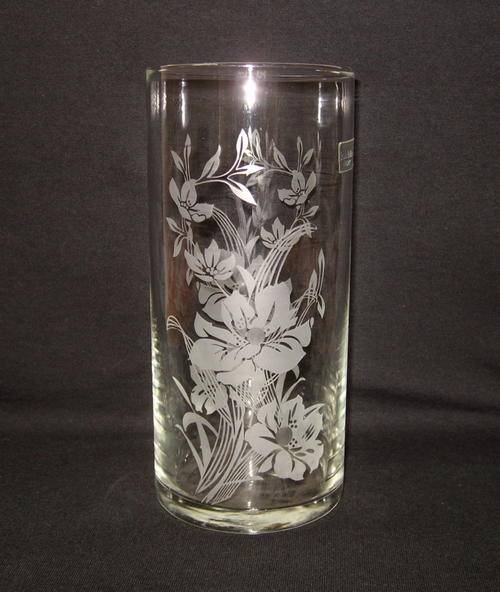 TURKISH PASABAHCE FLORAL ETCHED GLASS 19cm VASE