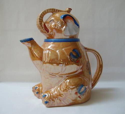 VINTAGE NOVELTY LUSTRE WARE ELEPHANT TEAPOT c1940's ~ Hairline!!!