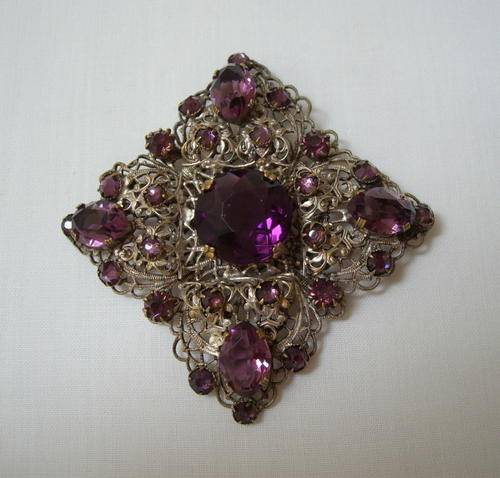 VINTAGE FAUX AMETHYST BROOCH c1940's