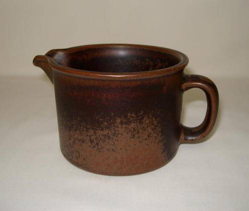 RETRO SCANDINAVIAN ARABIA 'RUSKA' 6.5cm MILK JUG by ULLA PROCOPE c1970's