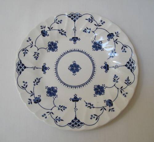 VINTAGE CHURCHILL THE GEORGIAN COLLECTION 'FINLANDIA' 17cm SIDE PLATE