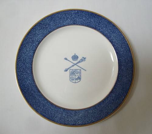 VINTAGE AFRICANA DUNN BENNETT UNION OF SOUTH AFRICA PARLIAMENT 20cm PLATE