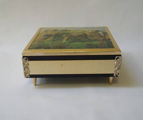 VINTAGE GINGA MADE IN JAPAN `SPANISH ROMANCE` MUSICAL JEWELLERY BOX c1960s
