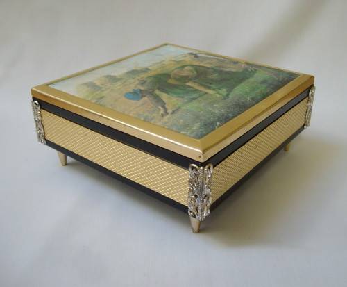 VINTAGE GINGA MADE IN JAPAN `SPANISH ROMANCE` MUSICAL JEWELLERY BOX c1960s