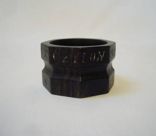 ANTIQUE ANGLO-BOER WAR POW TRENCH ART WOODEN SERVIETTE RING made in CEYLON 1902