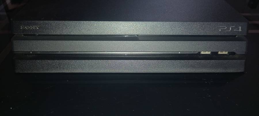 1T PlayStation 4 pro CUH7218B