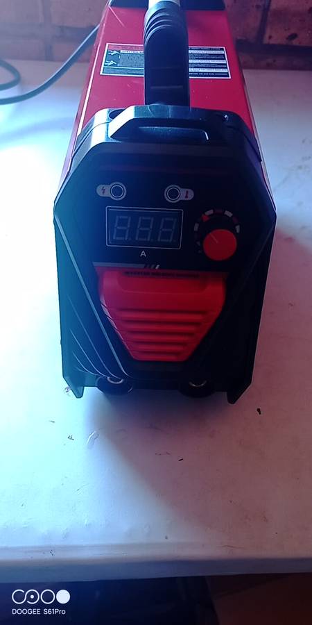 Premium Welding Inverter: Pinnacle INTRUARC 161